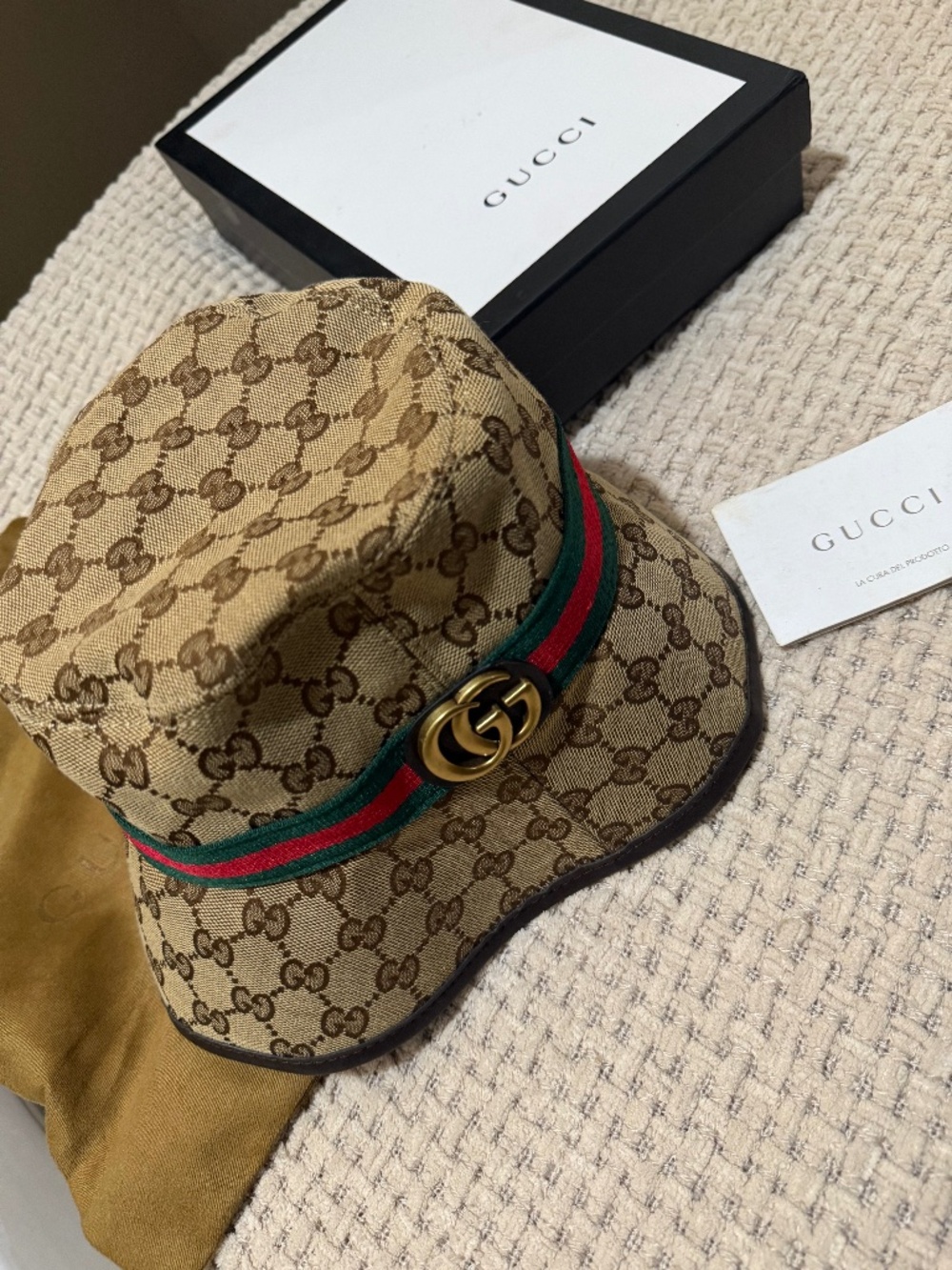 GUCCI bucket Hat  M